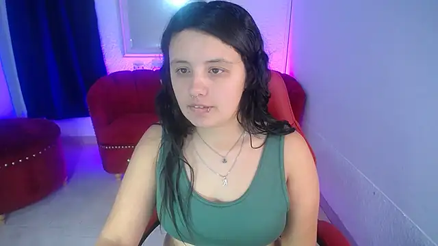 Snapshot of nathaly_low1 chatting on 26, 6, 2026 nathaly low1 online show from 26, 6, 2026