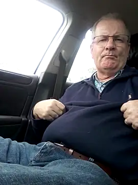 Snapshot of stiffandlubed@xh chatting on 6, 12, 2024 stiffandlubedxh online show from 6, 12, 2024