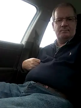 Snapshot of stiffandlubed@xh chatting on 6, 12, 2024 stiffandlubedxh online show from 6, 12, 2024