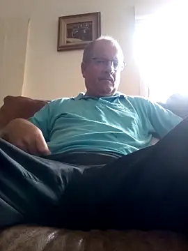 Snapshot of stiffandlubed@xh chatting on 6, 12, 2024 stiffandlubedxh online show from 6, 12, 2024