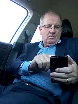 Snapshot of stiffandlubed@xh chatting on 12, 12, 2024 stiffandlubedxh online show from 12, 12, 2024