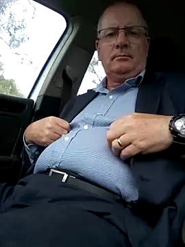 Snapshot of stiffandlubed@xh chatting on 6, 1, 2025 stiffandlubedxh online show from 6, 1, 2025