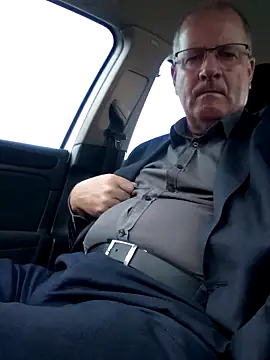 Snapshot of stiffandlubed@xh chatting on 6, 1, 2025 stiffandlubedxh online show from 6, 1, 2025