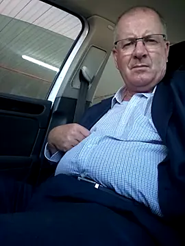 Snapshot of stiffandlubed@xh chatting on 8, 1, 2025 stiffandlubedxh online show from 8, 1, 2025