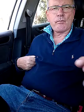 Snapshot of stiffandlubed@xh chatting on 17, 1, 2025 stiffandlubedxh online show from 17, 1, 2025