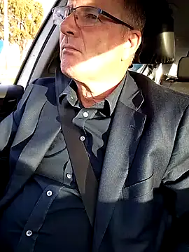 Snapshot of stiffandlubed@xh chatting on 19, 1, 2025 stiffandlubedxh online show from 19, 1, 2025