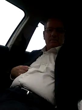 Snapshot of stiffandlubed@xh chatting on 29, 1, 2025 stiffandlubedxh online show from 29, 1, 2025