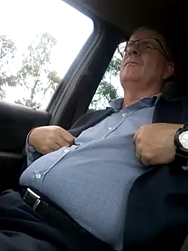 Snapshot of stiffandlubed@xh chatting on 3, 2, 2025 stiffandlubedxh online show from 3, 2, 2025