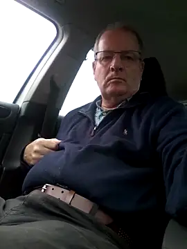 Snapshot of stiffandlubed@xh chatting on 6, 2, 2025 stiffandlubedxh online show from 6, 2, 2025