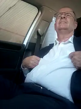 Snapshot of stiffandlubed@xh chatting on 24, 2, 2025 stiffandlubedxh online show from 24, 2, 2025