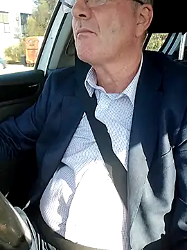 Snapshot of stiffandlubed@xh chatting on 5, 3, 2025 stiffandlubedxh online show from 5, 3, 2025