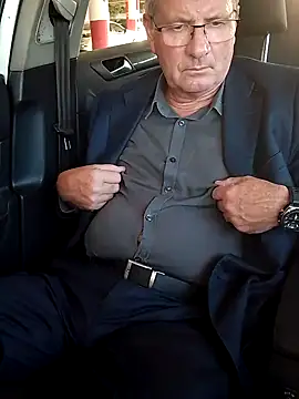 Snapshot of stiffandlubed@xh chatting on 19, 3, 2025 stiffandlubedxh online show from 19, 3, 2025