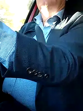 Snapshot of stiffandlubed@xh chatting on 8, 10, 2025 stiffandlubedxh online show from 8, 10, 2025