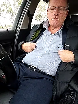stiffandlubedxh online show from 27, 5, 2026
