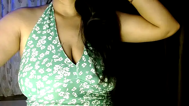 janifer001 online show from 15, 2, 2026