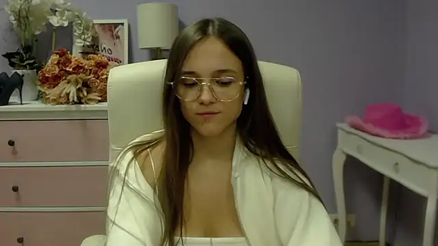 Snapshot of dirtyxEmily chatting on 19, 2, 2025 dirtyxEmily online show from 19, 2, 2025