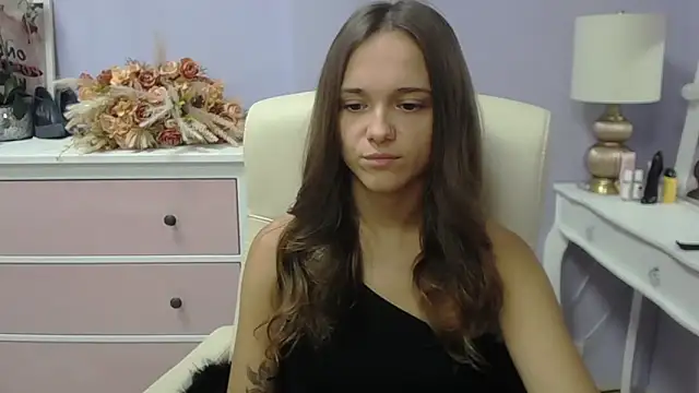 Snapshot of dirtyxEmily chatting on 14, 11, 2025 dirtyxEmily online show from 14, 11, 2025