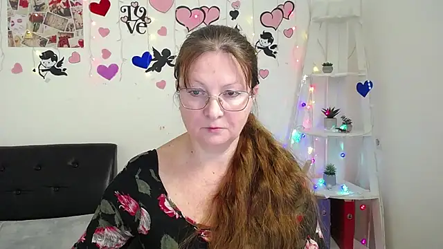 VanessaHotts online show from 28, 1, 2025