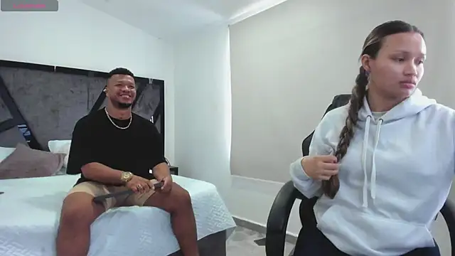 AnnieAndStefan online show from 13, 10, 2025