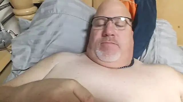 Bigbear0563 online show from 8, 1, 2026