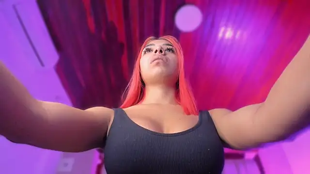 Emmily Savage online show from 4, 2, 2026