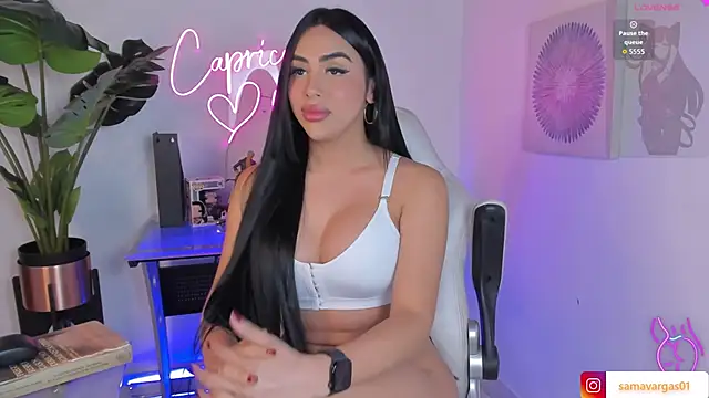 Snapshot of Korina_Saenz01 chatting on 8, 11, 2025 Korina Saenz01 online show from 8, 11, 2025