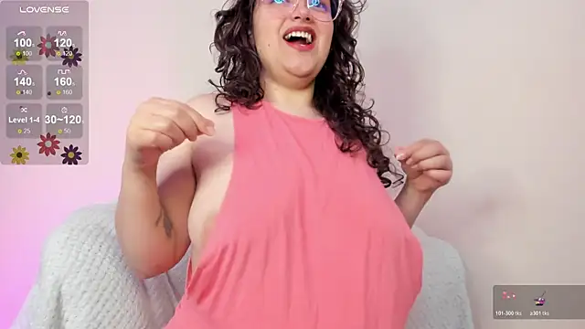 Snapshot of lylah_brosst chatting on 6, 6, 2026 lylah brosst online show from 6, 6, 2026