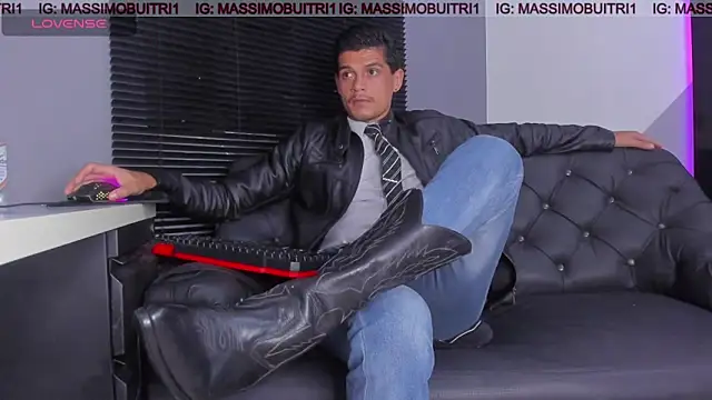 Snapshot of massimo_g chatting on 22, 4, 2026 massimo g online show from 22, 4, 2026