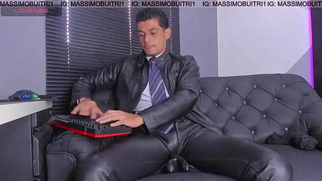 Snapshot of massimo_g chatting on 6, 5, 2026 massimo g online show from 6, 5, 2026