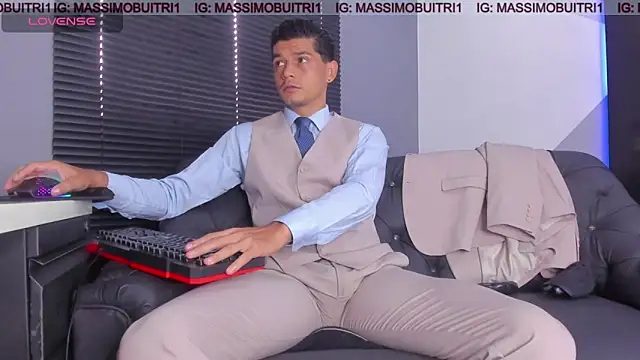 Snapshot of massimo_g chatting on 8, 5, 2026 massimo g online show from 8, 5, 2026