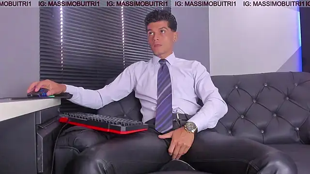 Snapshot of massimo_g chatting on 26, 6, 2026 massimo g online show from 26, 6, 2026