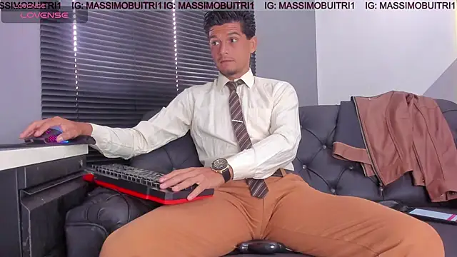 Snapshot of massimo_g chatting on 15, 7, 2026 massimo g online show from 15, 7, 2026
