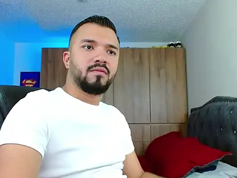 Snapshot of mathew_vidal1 chatting on 29, 11, 2025 mathew vidal1 online show from 29, 11, 2025