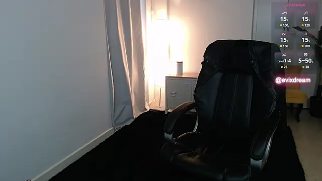 Crystal-dreamt online show from 11, 4, 2026