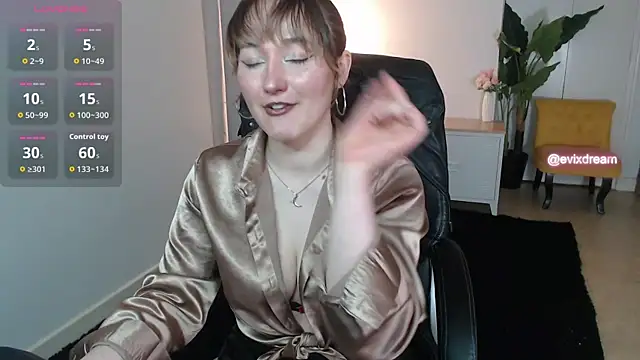 Crystal-dreamt online show from 13, 5, 2026
