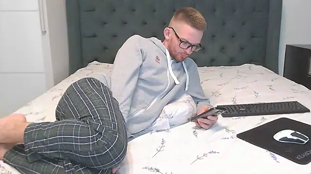 Marselle Laker online show from 23, 12, 2024