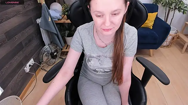 JannaVerdi  online show from 10, 2, 2025