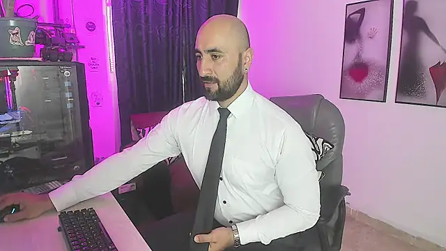 Snapshot of Leon_1234 chatting on 11, 1, 2025 Leon 1234 online show from 11, 1, 2025