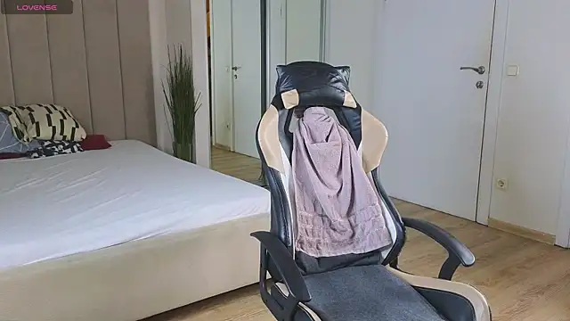 more  than  love online show from 23, 9, 2025