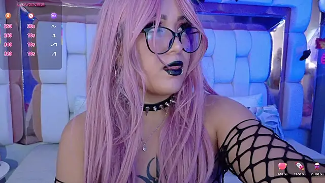 valkiria moore online show from 18, 10, 2025