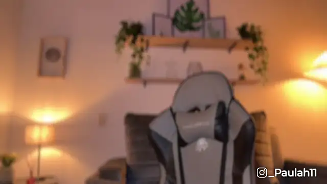 Snapshot of Paulah_x chatting on 18, 10, 2025 Paulah x online show from 18, 10, 2025