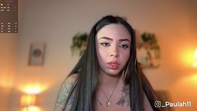 Snapshot of Paulah_x chatting on 15, 11, 2025 Paulah x online show from 15, 11, 2025