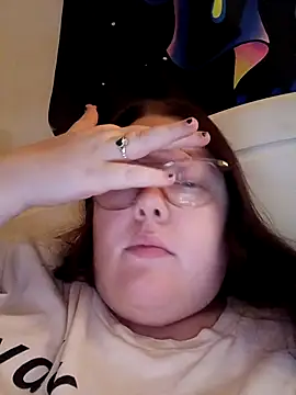 Sexycurvyemilyy online show from 25, 11, 2025