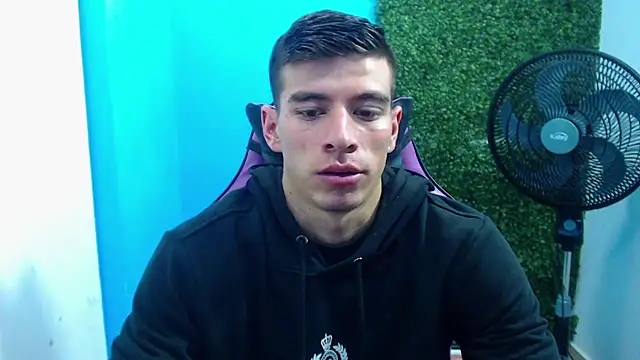 DEIBY BABY online show from 4, 1, 2025