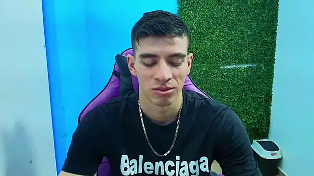 DEIBY BABY online show from 17, 1, 2025