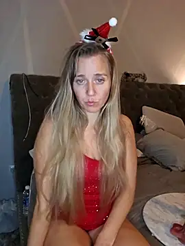 Snapshot of SkyelarSommer chatting on 26, 12, 2024 SkyelarSommer online show from 26, 12, 2024