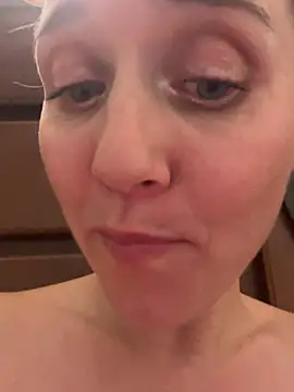 Snapshot of SkyelarSommer chatting on 3, 3, 2025 SkyelarSommer online show from 3, 3, 2025