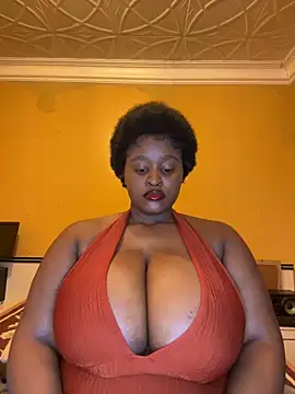 Snapshot of KnockoutBestie chatting on 2, 12, 2025 KnockoutBestie online show from 2, 12, 2025