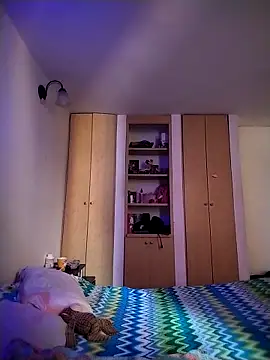 LissaThompsom online show from 16, 9, 2025