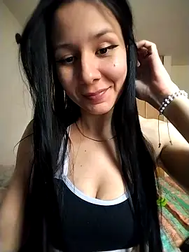 LissaThompsom online show from 23, 9, 2025